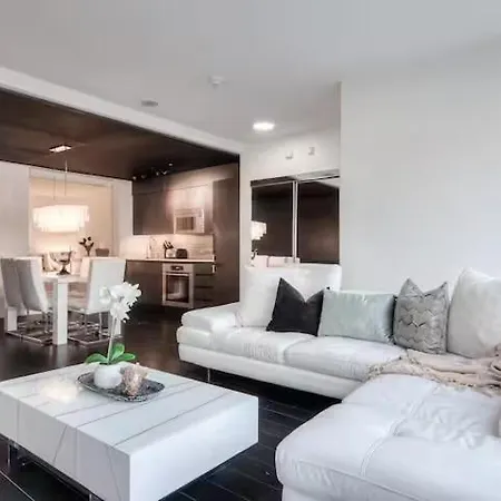 Entire Townhouse In Downtown With Parking Near Rogers Centre Apartment